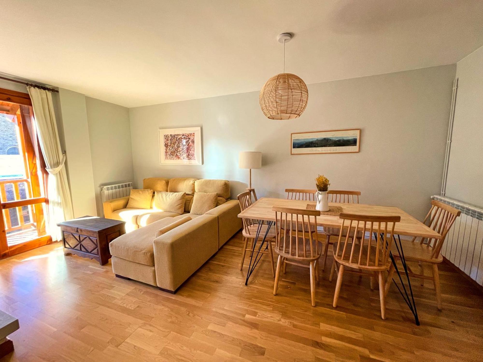Apartamento En El Centro De Benasque Con Piscina Εξωτερικό φωτογραφία
